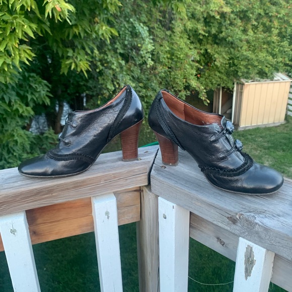 Anthropologie Naya leather funky heels - Picture 4 of 8